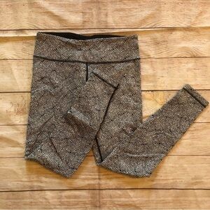 Lululemon Wunder Under leggings